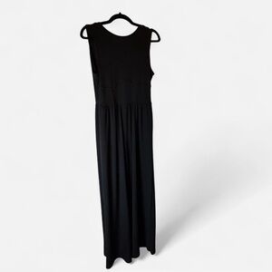 Elegant Black Sleeveless Jumpsuit